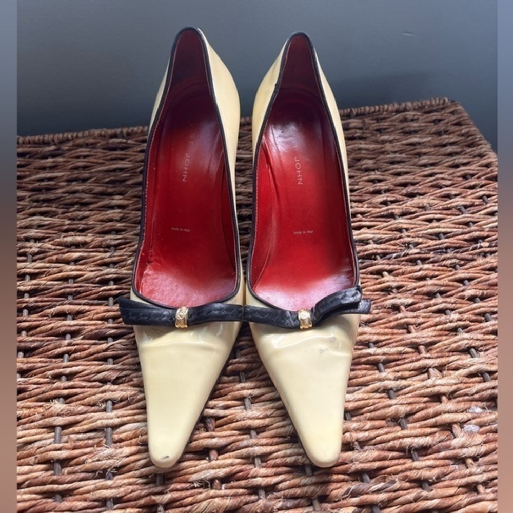 Vintage St John Pointed Toe Pumps Size 7.5